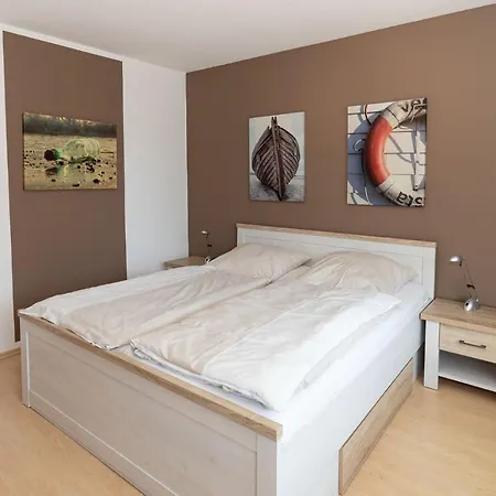 Apartment Baltic 8 *